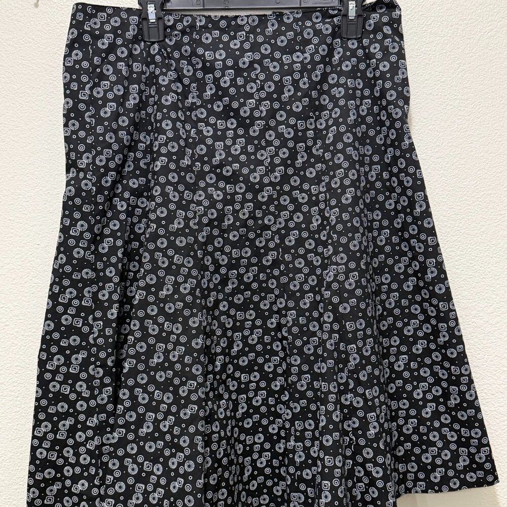 Christopher & Banks black and white A-line flared lined skirt, side zip, size 12